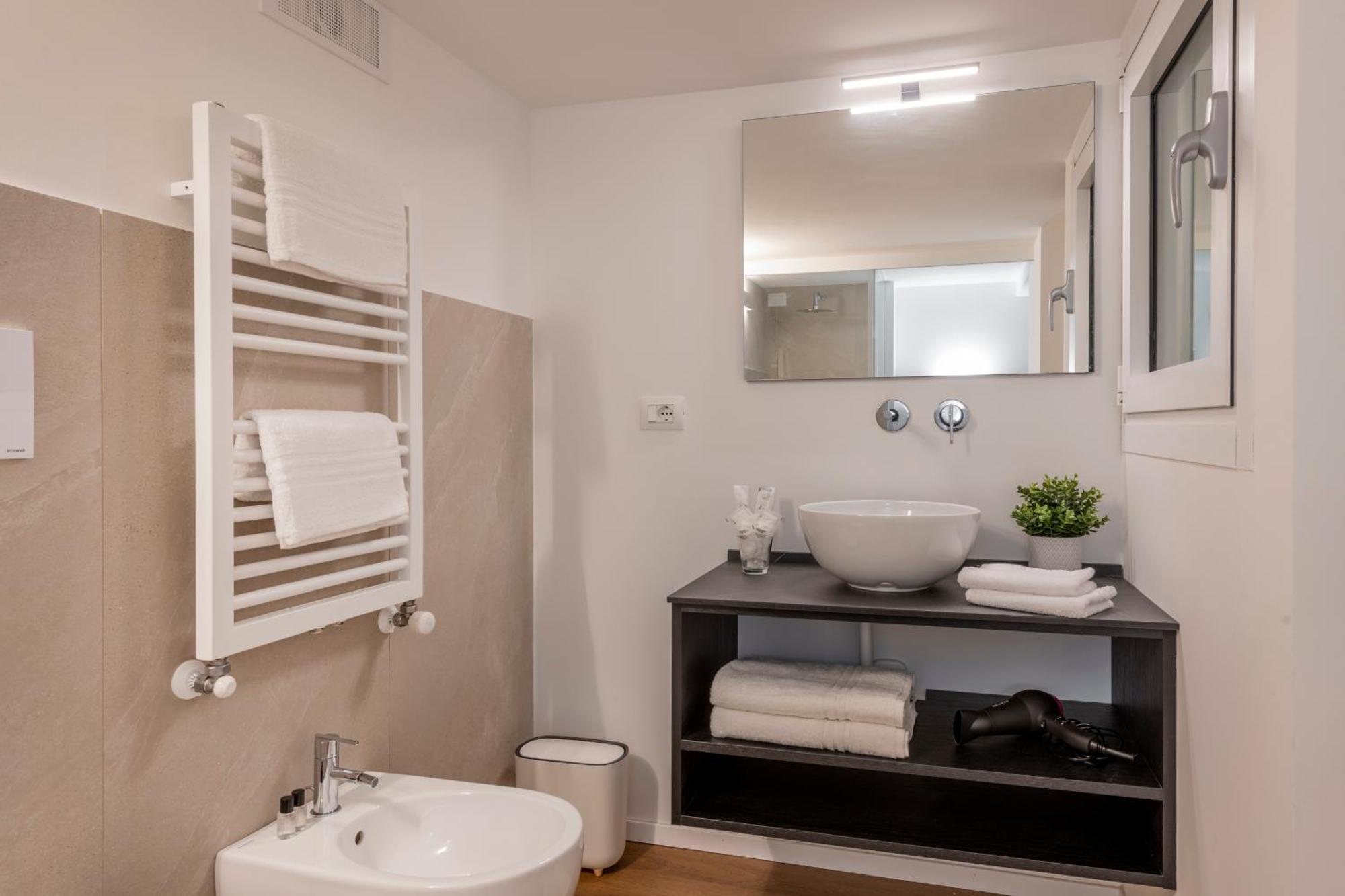 Bnbutler - Inbrera Suites - Giulianova, 1 Μιλάνο Εξωτερικό φωτογραφία