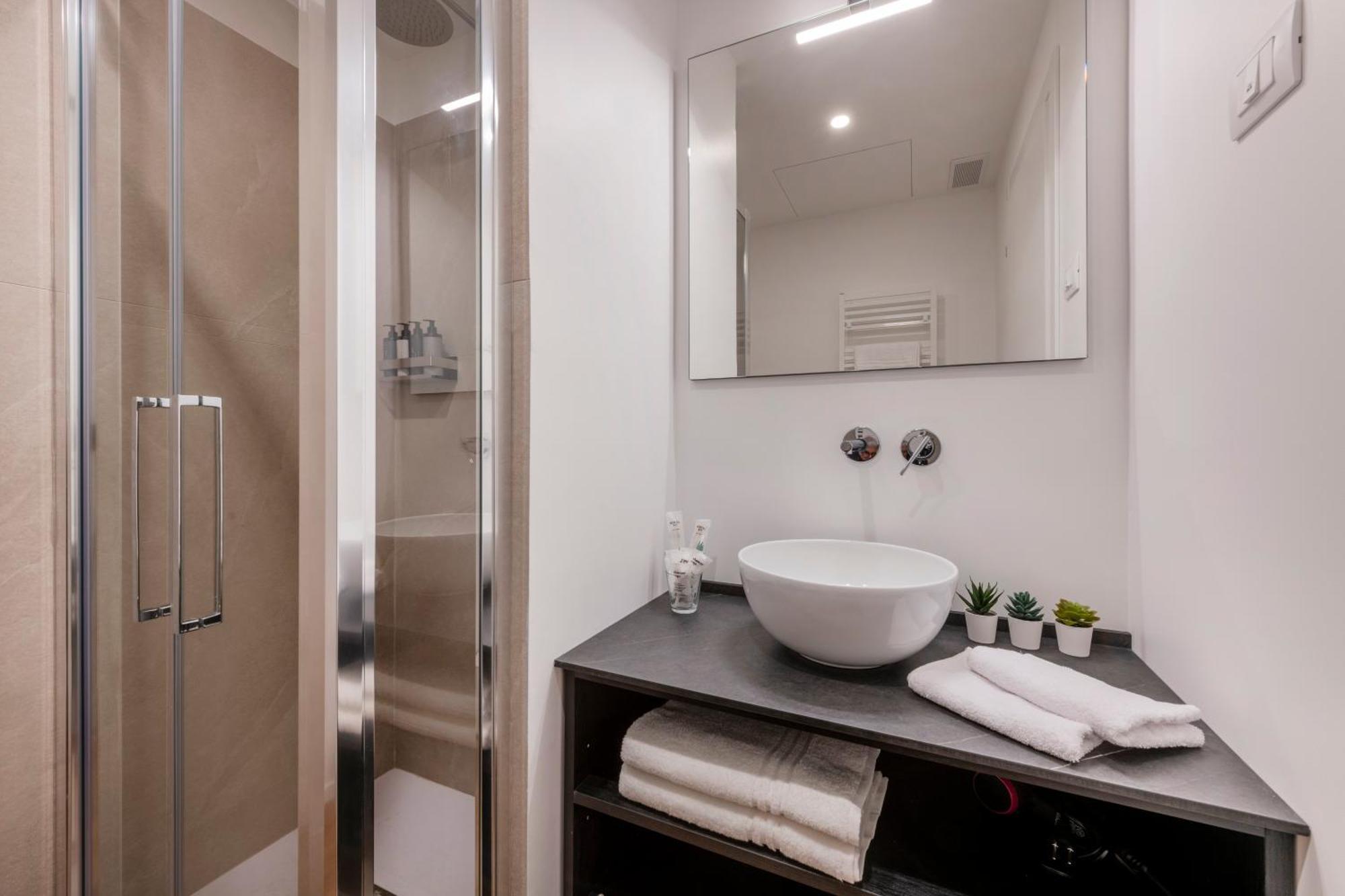 Bnbutler - Inbrera Suites - Giulianova, 1 Μιλάνο Εξωτερικό φωτογραφία